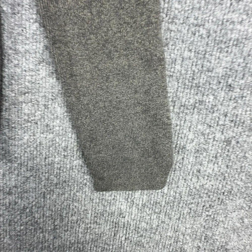 Old Navy Sweater Mens Medium Gray V Neck Wool Blend Knit Pullover Long Sleeve